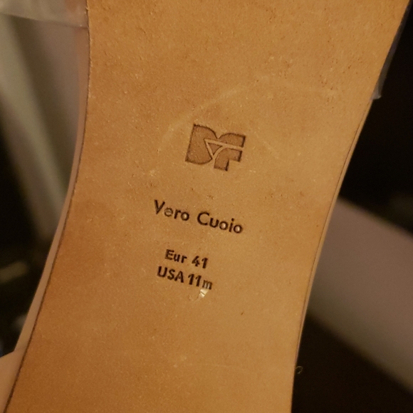 Size 11 Diane Von Furstenberg beige heels - Picture 4 of 5